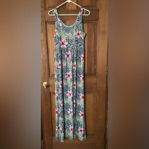 SO maxi dress size Medium. Floral. Super comfy great condition.